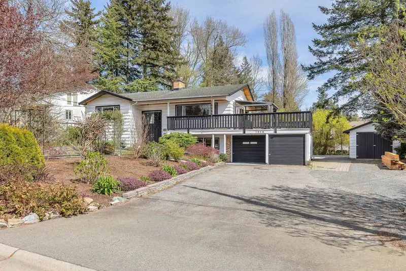 7958 TAULBUT STREET - photo 1 of 36