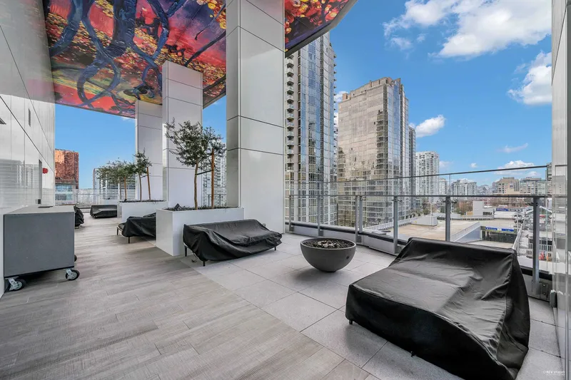 2104 885 CAMBIE STREET - photo 3 of 25