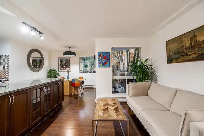 305 1510 W 1ST AVENUE - photo 2 of 23