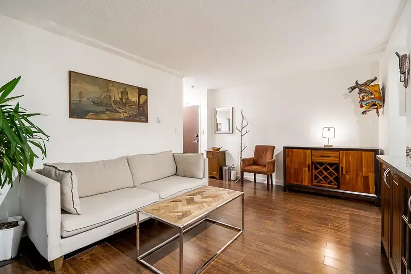 305 1510 W 1ST AVENUE - photo 4 of 23