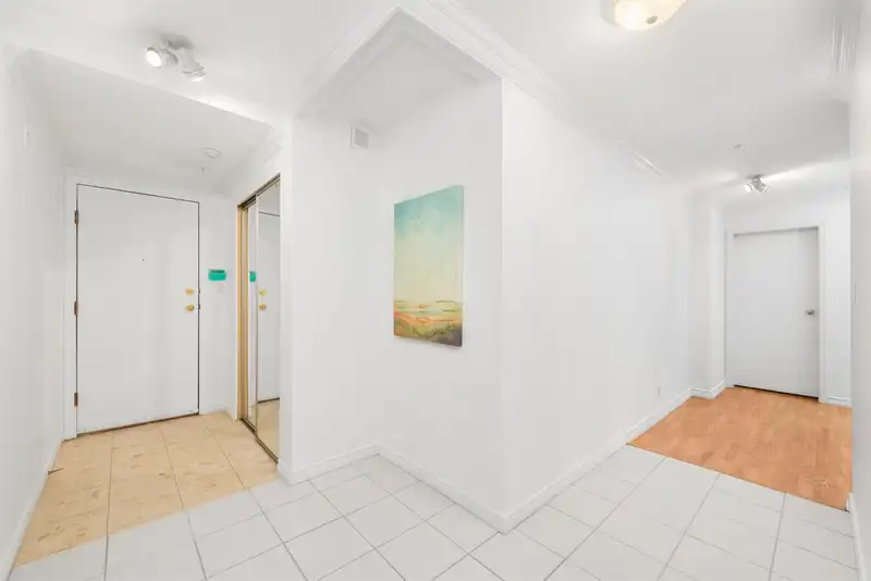 303 1518 W 70TH AVENUE - photo 3 of 32