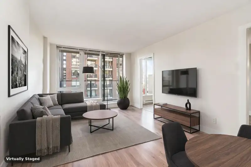 813 1088 RICHARDS STREET - photo 2 of 38