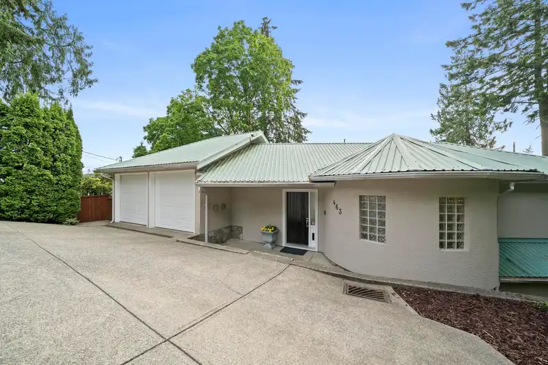 463 VENTURA CRESCENT - photo 3 of 40