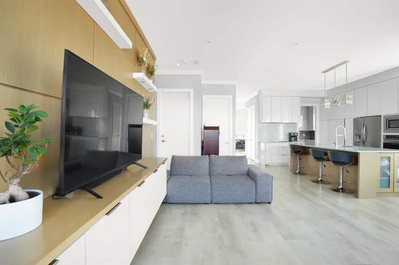 14919 62A AVENUE - photo 4 of 25