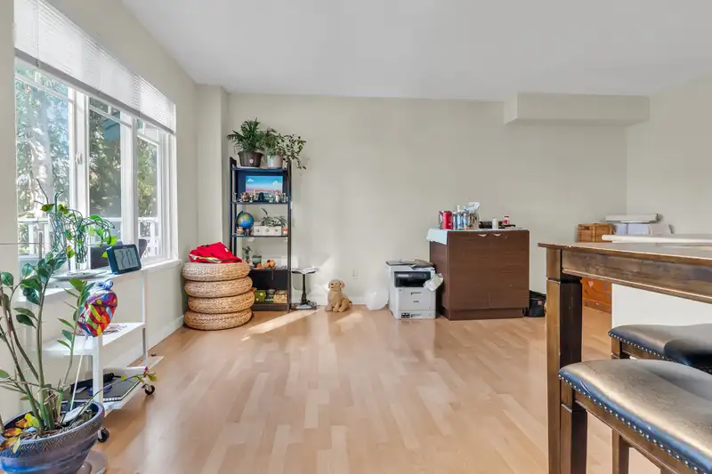 47 12711 64 AVENUE - photo 2 of 20