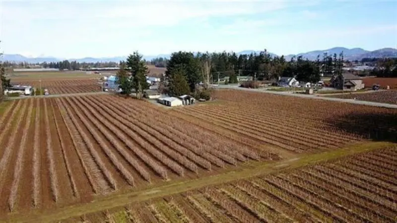 31964 HUNTINGDON ROAD - photo 1 of 2