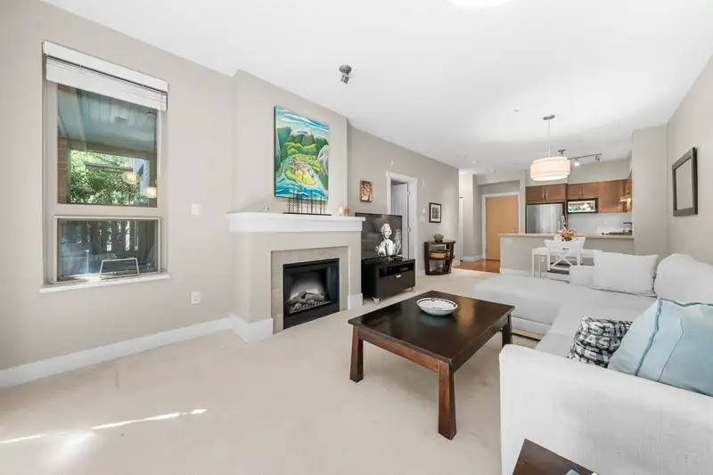 101 2601 WHITELEY COURT - photo 3 of 16