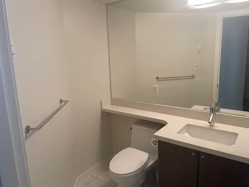 406 8180 LANSDOWNE ROAD - photo 3 of 17