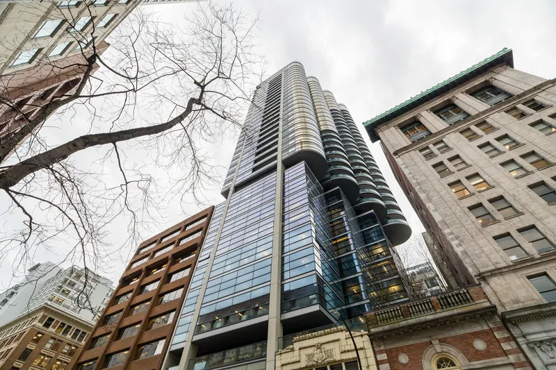 2401 838 W HASTINGS STREET - photo 2 of 25