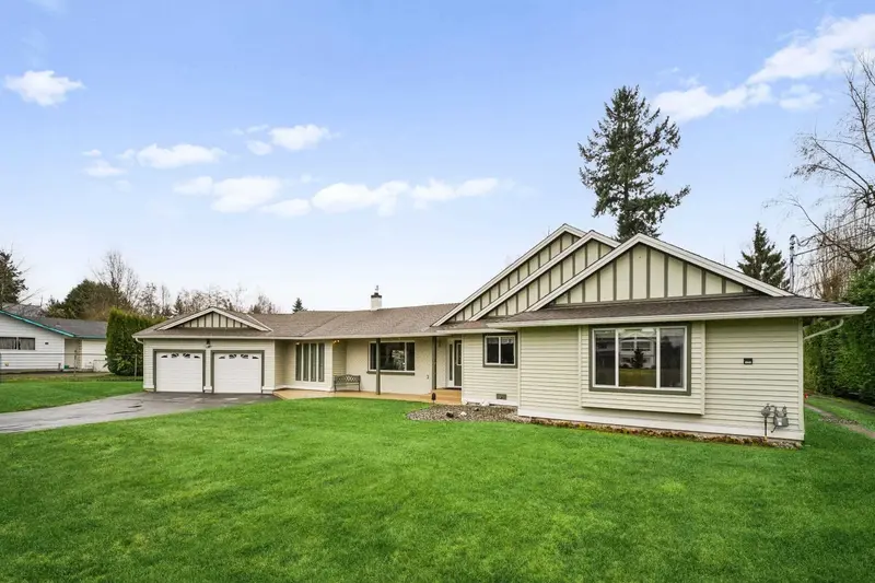 24322 46A AVENUE - photo 2 of 25