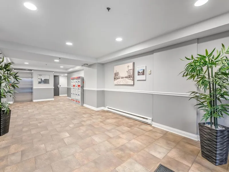 209 3480 MAIN STREET - photo 2 of 25