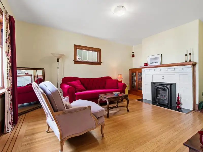 2076 TURNER STREET - photo 2 of 25