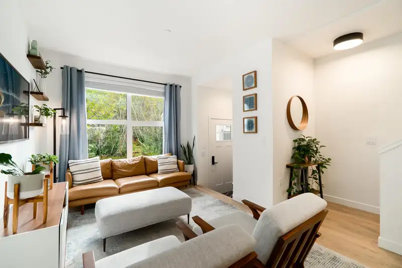 2834 HOPE STREET - photo 4 of 40