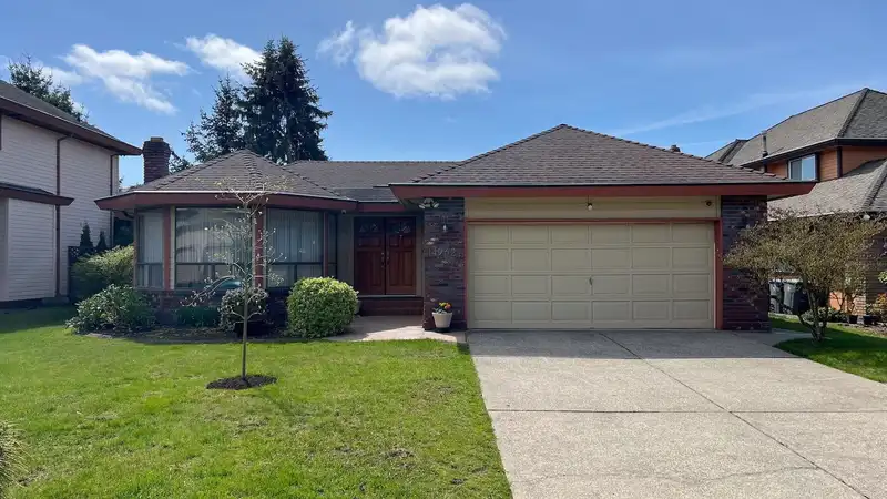 14962 20A AVENUE - photo 2 of 39