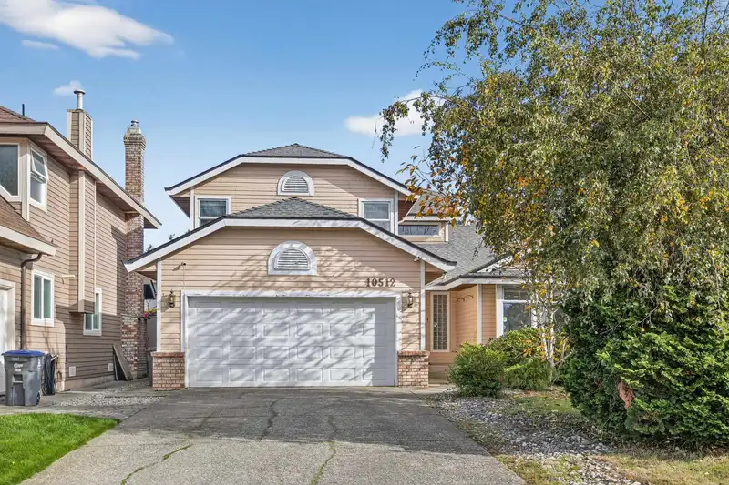 10512 WOODGLEN PLACE - photo 1 of 35