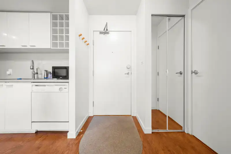 703 131 REGIMENT SQUARE - photo 2 of 31
