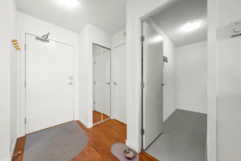 703 131 REGIMENT SQUARE - photo 3 of 31