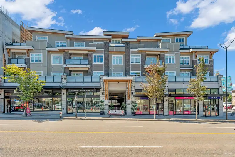 301 4710 HASTINGS STREET - photo 2 of 29