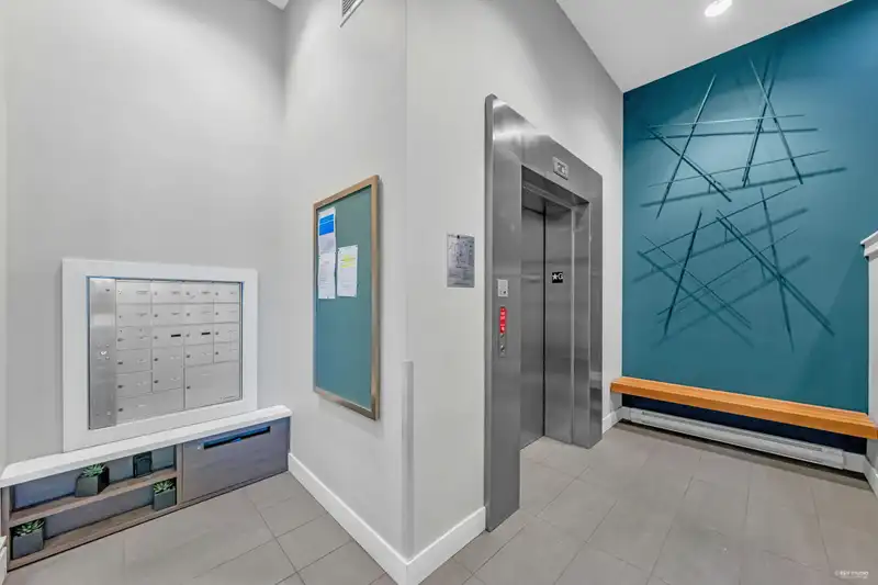 301 4710 HASTINGS STREET - photo 3 of 29