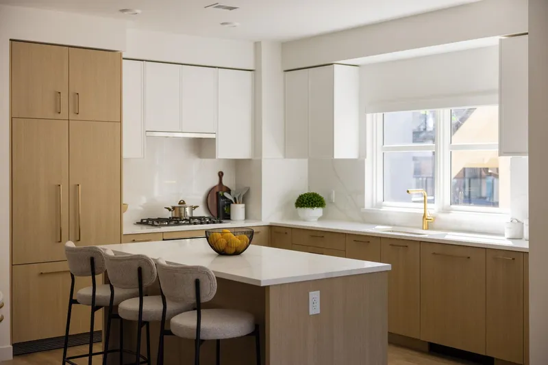 604 ROCHESTER AVENUE - photo 2 of 22