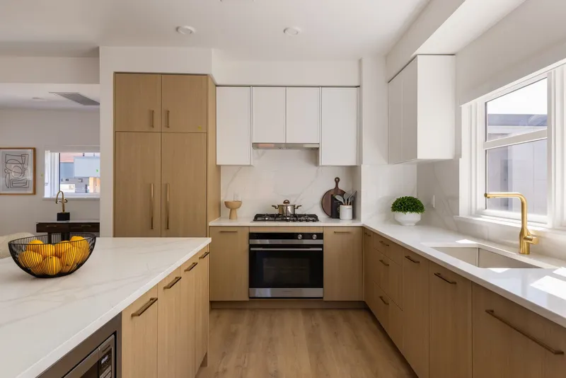 604 ROCHESTER AVENUE - photo 4 of 22