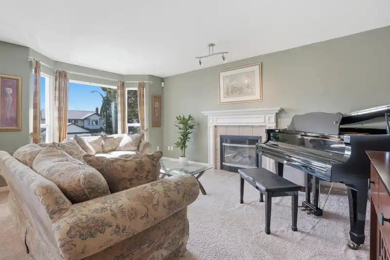 23429 SANDPIPER AVENUE - photo 3 of 25