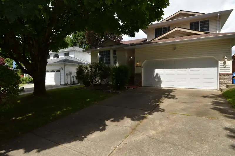 8986 WATSON COURT - photo 3 of 22