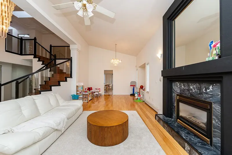 10132 156 STREET - photo 1 of 25