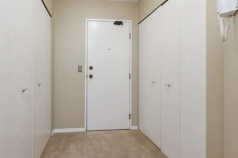 211 1341 GEORGE STREET - photo 4 of 24