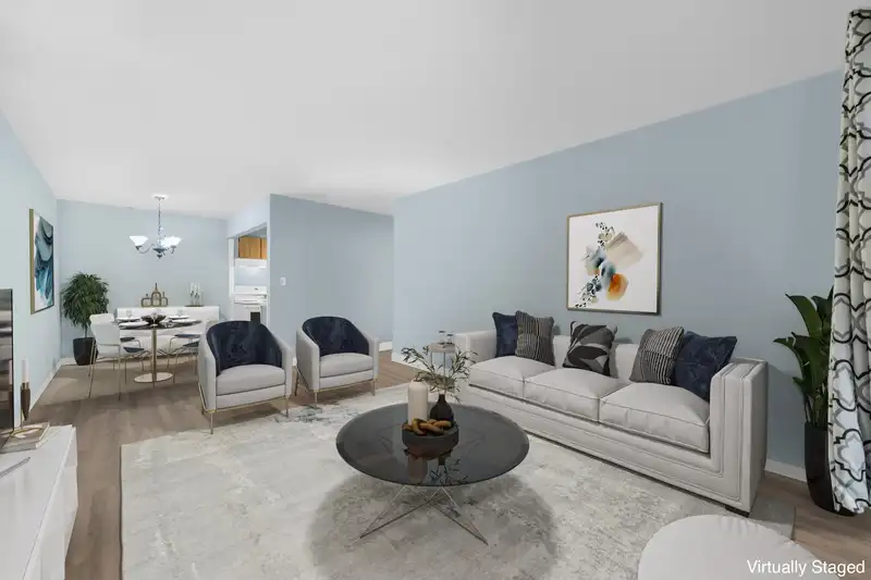 221 13775 74 AVENUE - photo 2 of 16