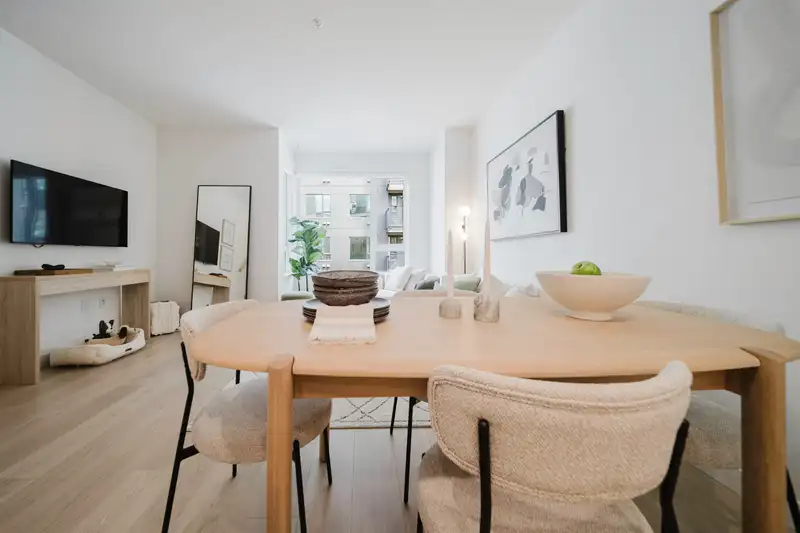 307 595 KEMSLEY AVENUE - photo 2 of 17