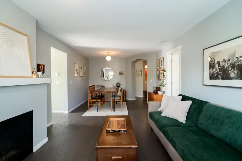 309 500 KLAHANIE DRIVE - photo 4 of 32