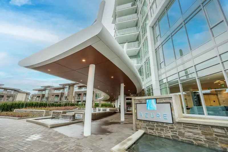 204 7683 PARK CRESCENT - photo 2 of 24