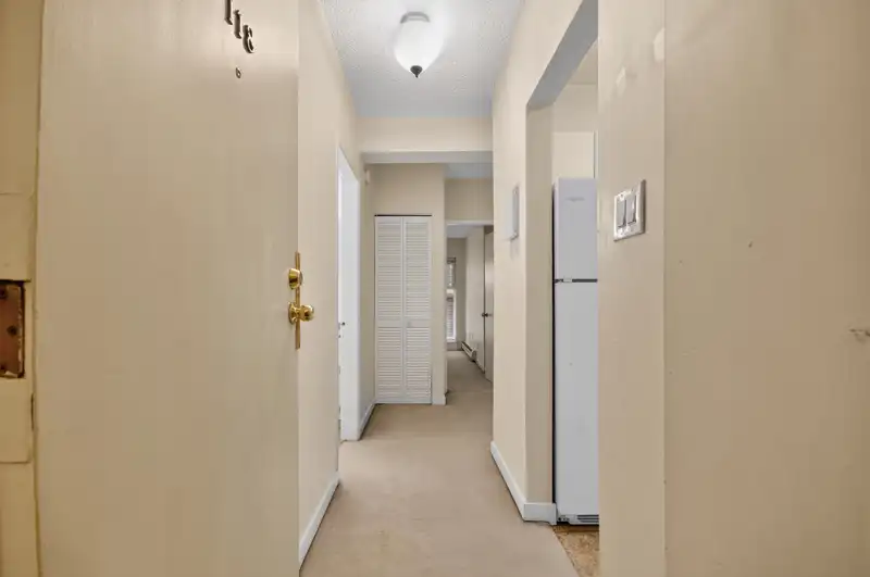 118 1655 NELSON STREET - photo 3 of 31