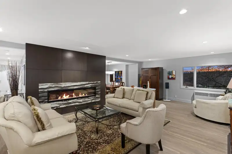 302 1972 ROBSON STREET - photo 3 of 28
