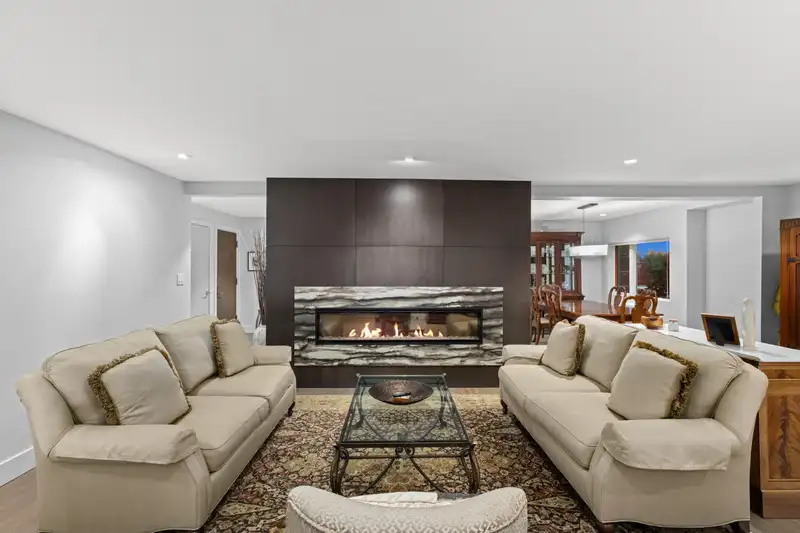 302 1972 ROBSON STREET - photo 4 of 28