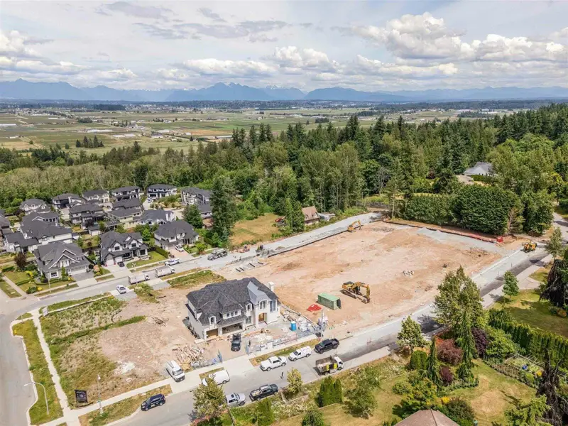 16580 28A AVENUE - photo 4 of 6