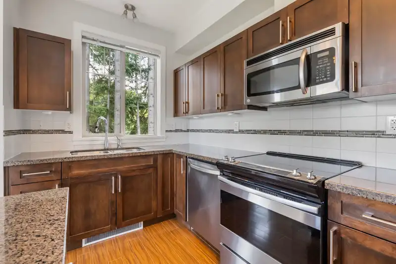 301 33898 PINE STREET - photo 4 of 25