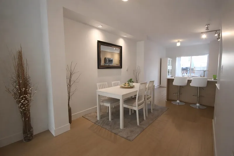 6 909 CLARKE ROAD - photo 4 of 15