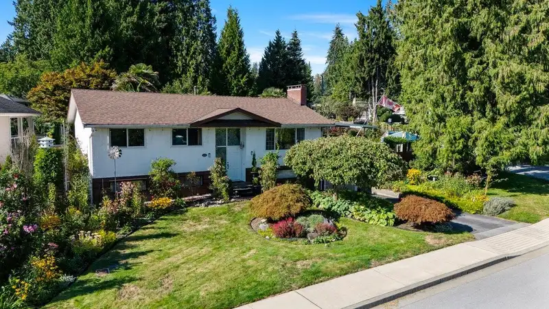 1765 MYRTLE WAY - photo 1 of 26