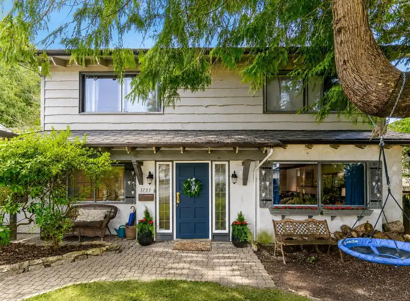1733 ROSS ROAD - photo 2 of 24