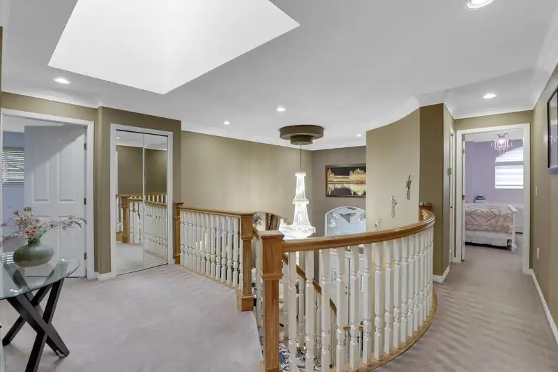 6125 132A STREET - photo 3 of 40