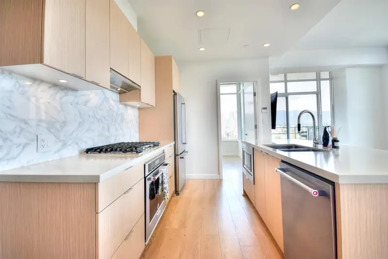 2802 530 WHITING WAY - photo 3 of 25