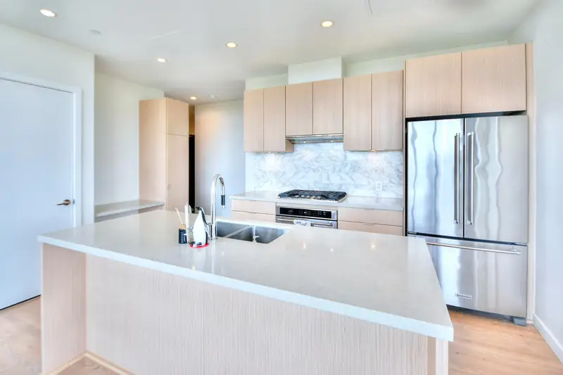 2802 530 WHITING WAY - photo 4 of 25