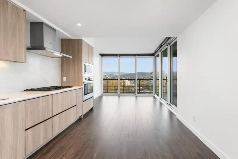 2409 4720 LOUGHEED HIGHWAY - photo 4 of 25