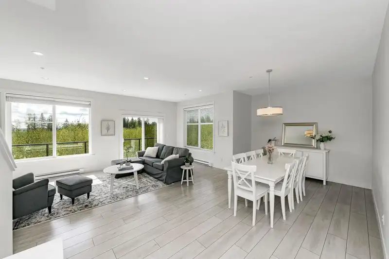 28 21150 76A AVENUE - photo 3 of 13