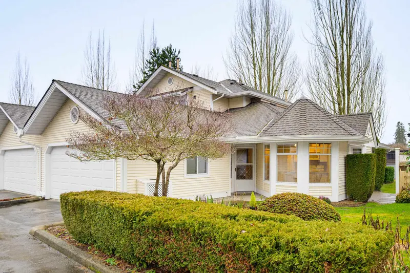 171 8737 212TH STREET - photo 1 of 25