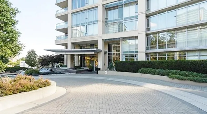 502 2133 DOUGLAS ROAD - photo 2 of 24