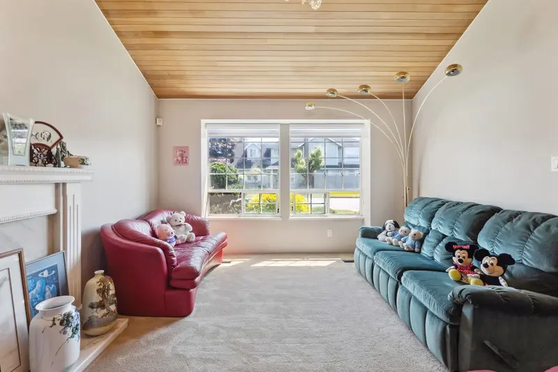 12371 GREENLAND DRIVE - photo 2 of 25