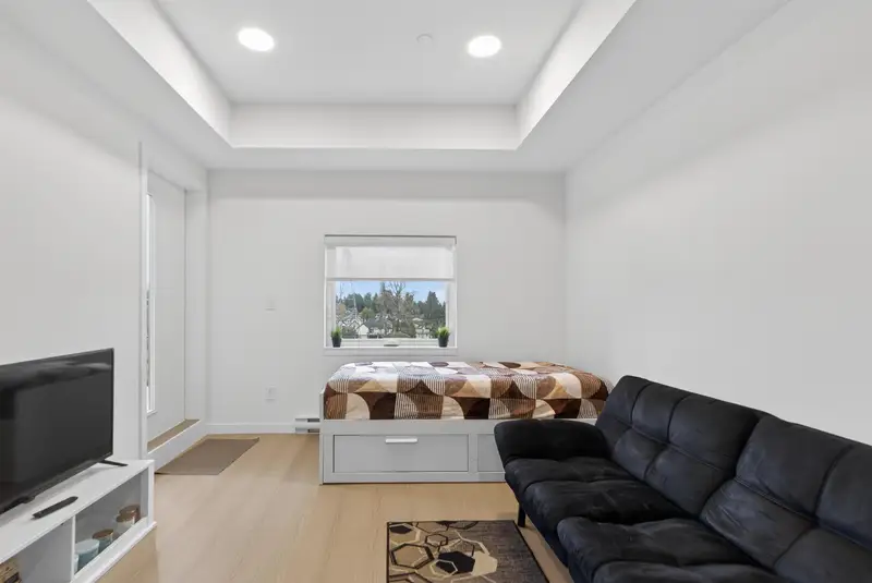 E512 10829 140 STREET - photo 2 of 25